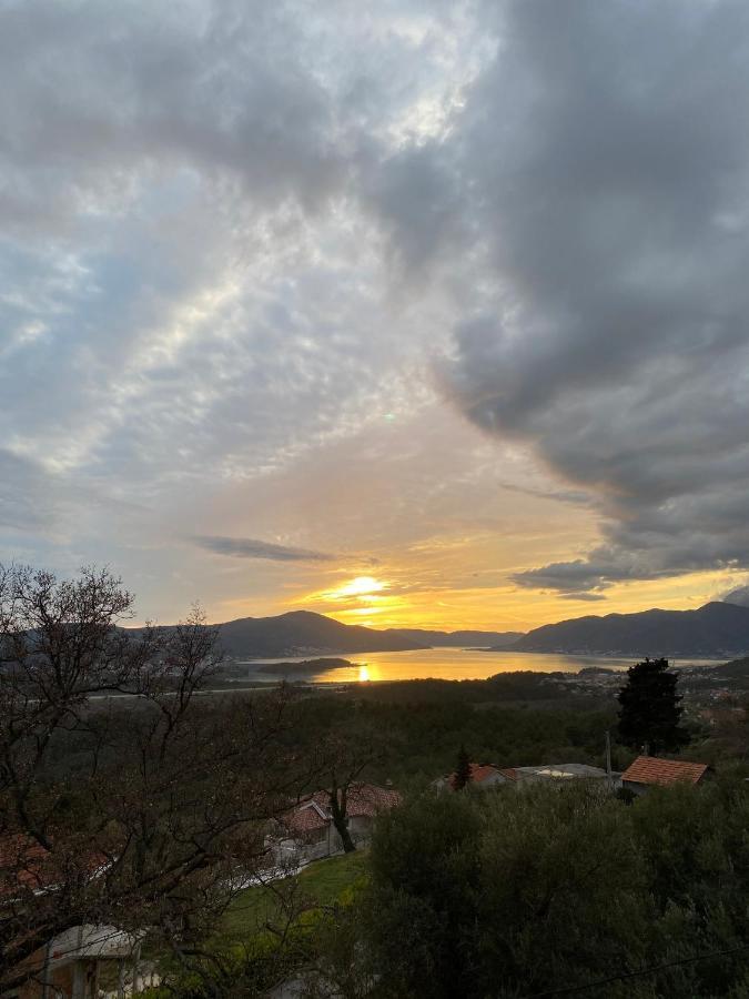 Guest House Pocanic Tivat Exterior photo