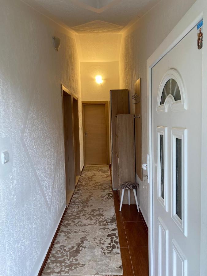 Guest House Pocanic Tivat Exterior photo